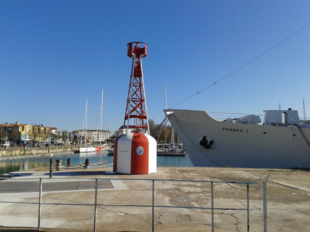 Hotel La Marine, Vieux Port La Rochelle  Dış mekan fotoğraf